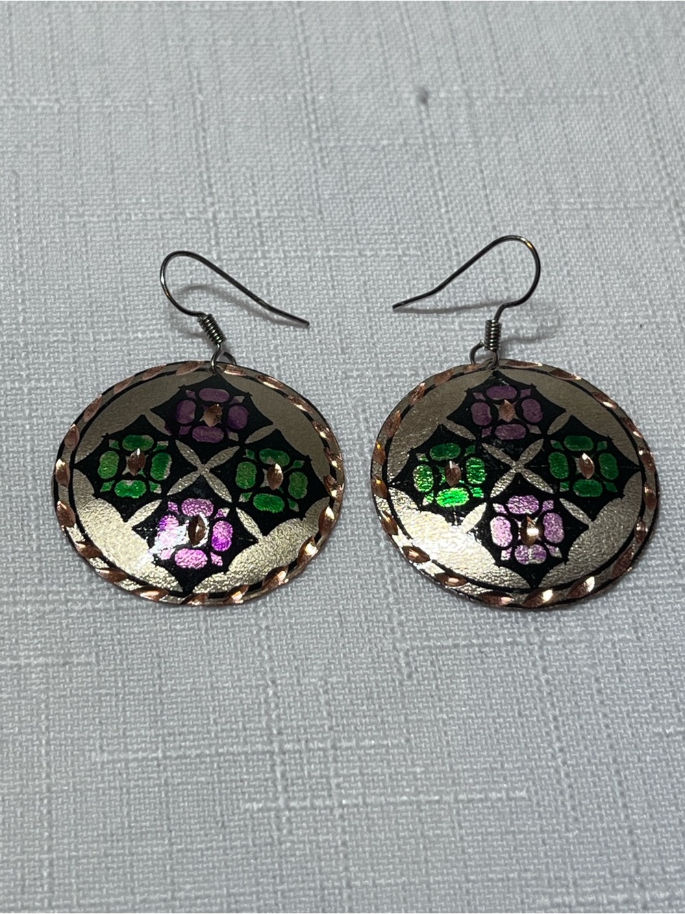 Unique Metallic Floral Drop Earrings - Green & Purple
Drop. Vintage